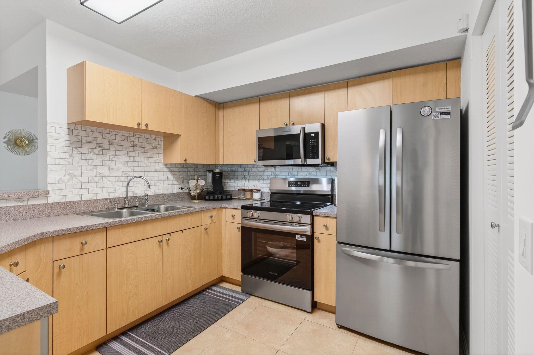 1202 Villa Circle