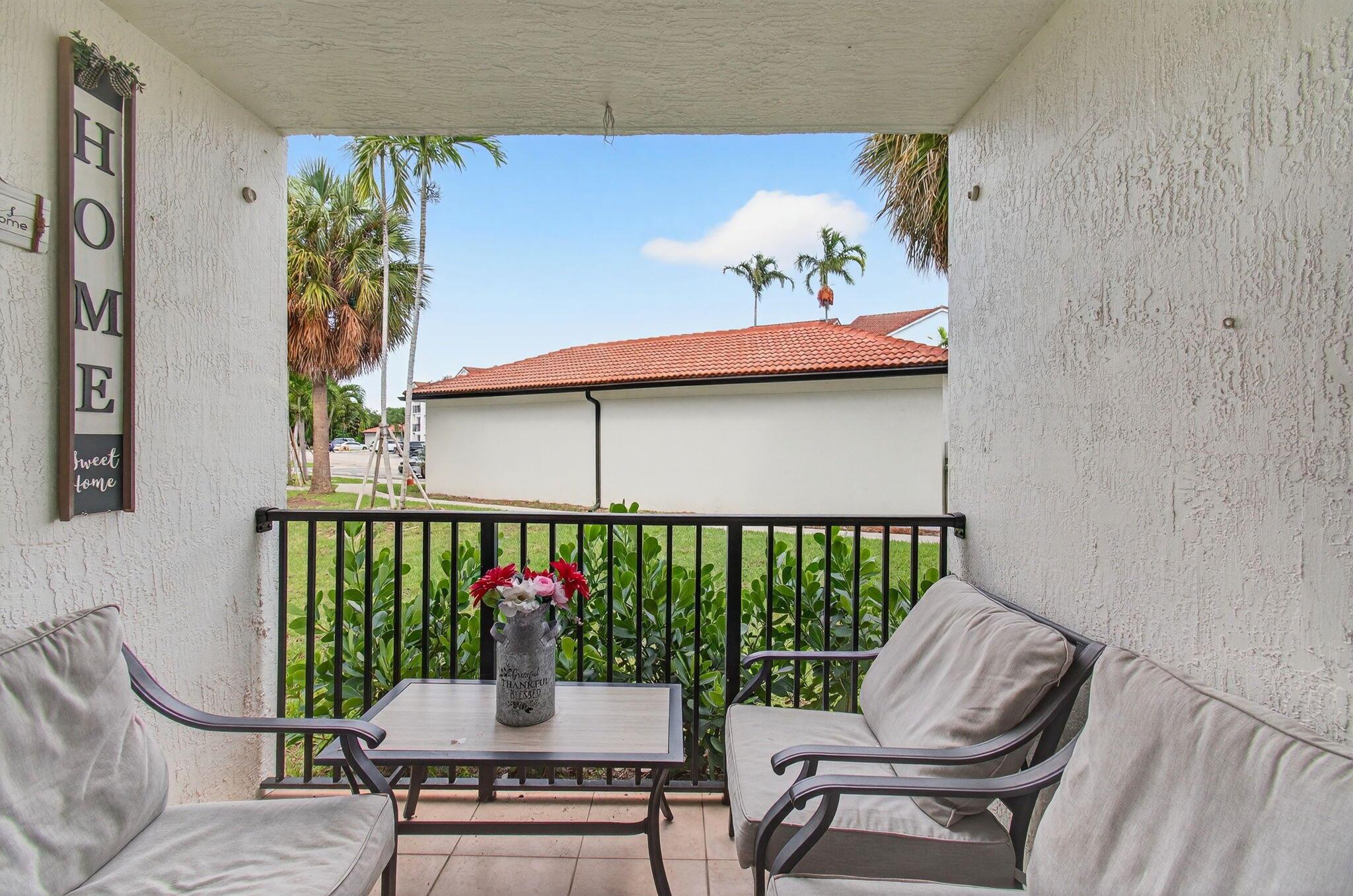 1202 Villa Circle