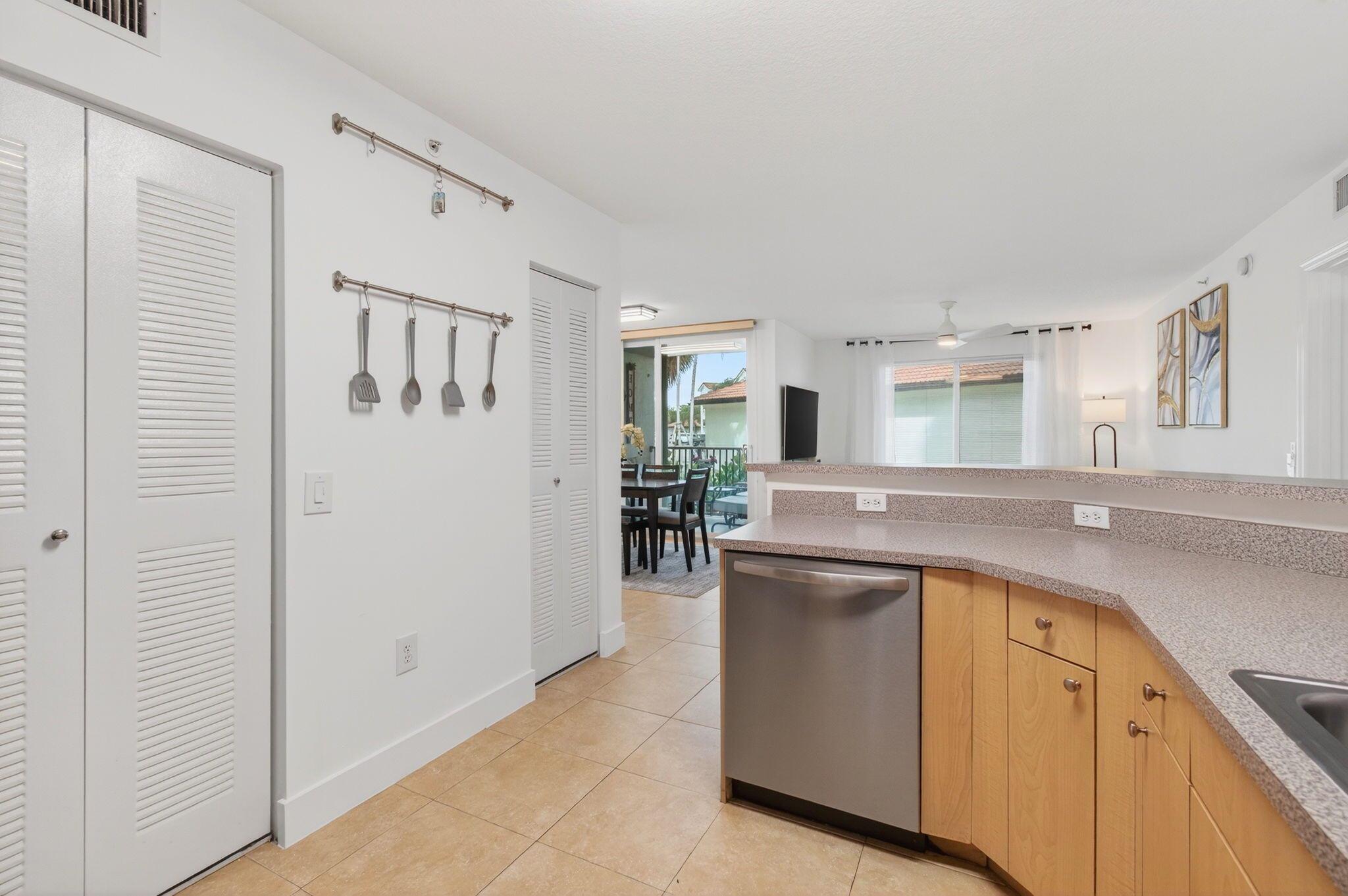 1202 Villa Circle