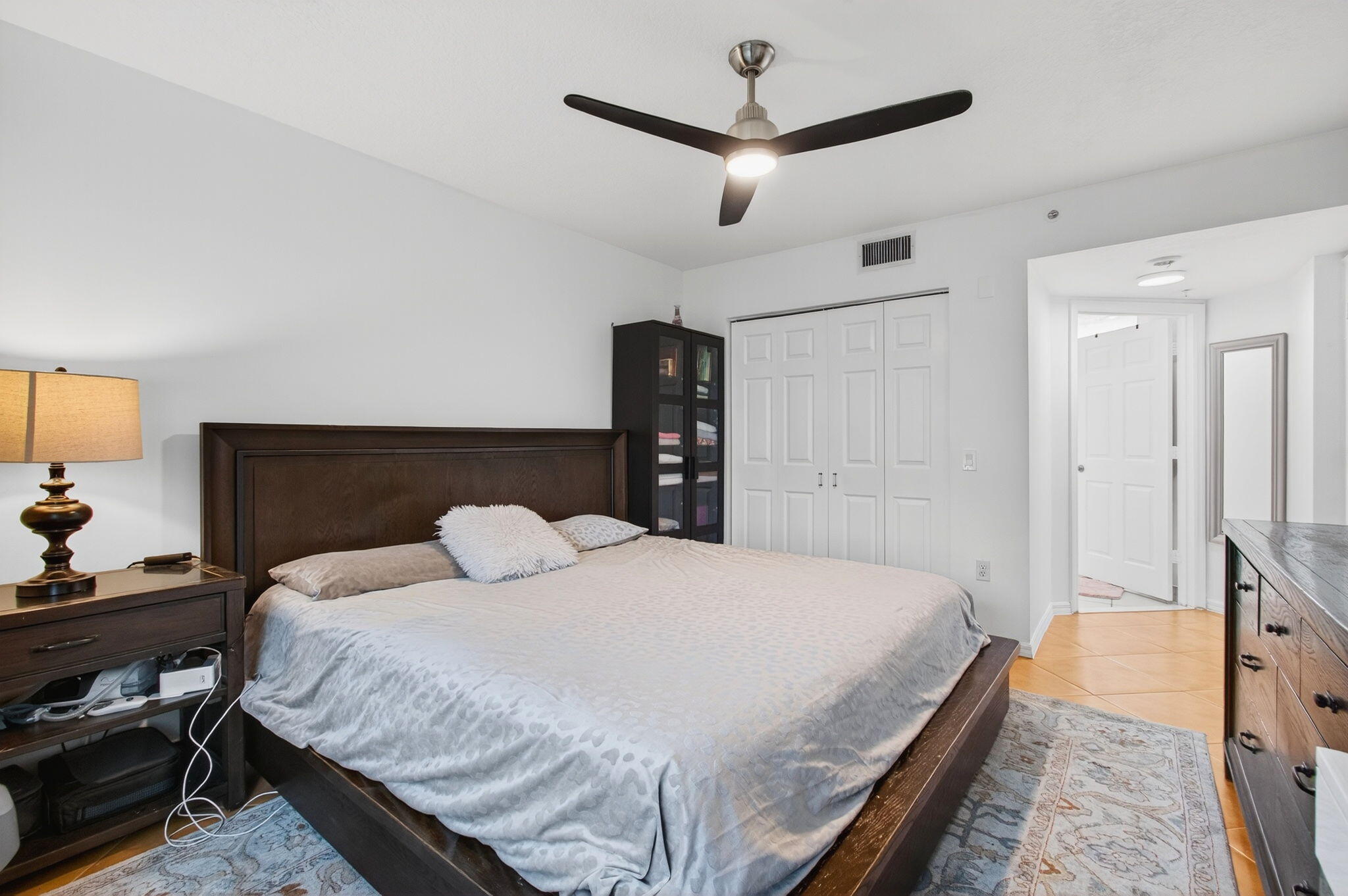 1202 Villa Circle