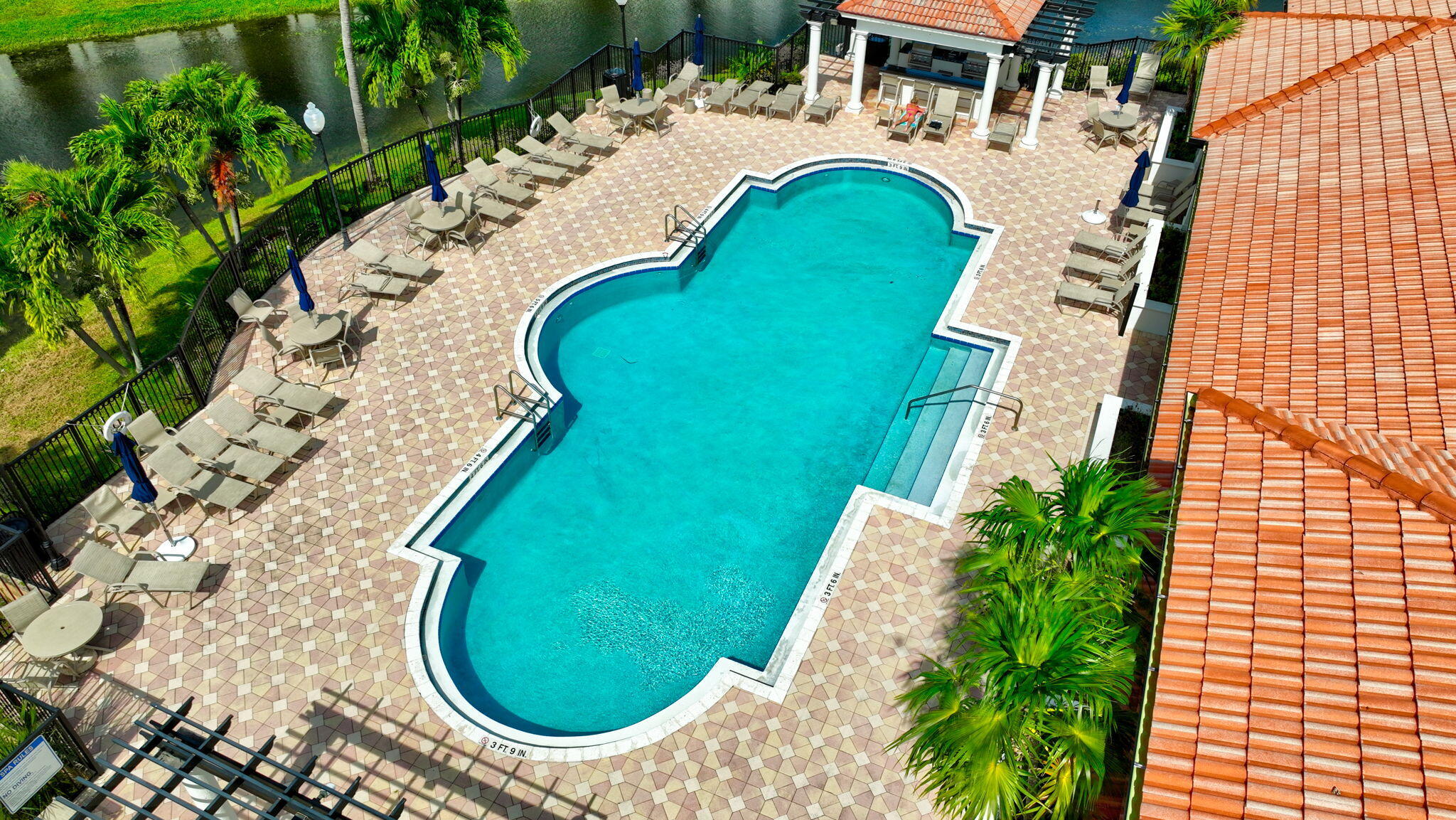 1202 Villa Circle