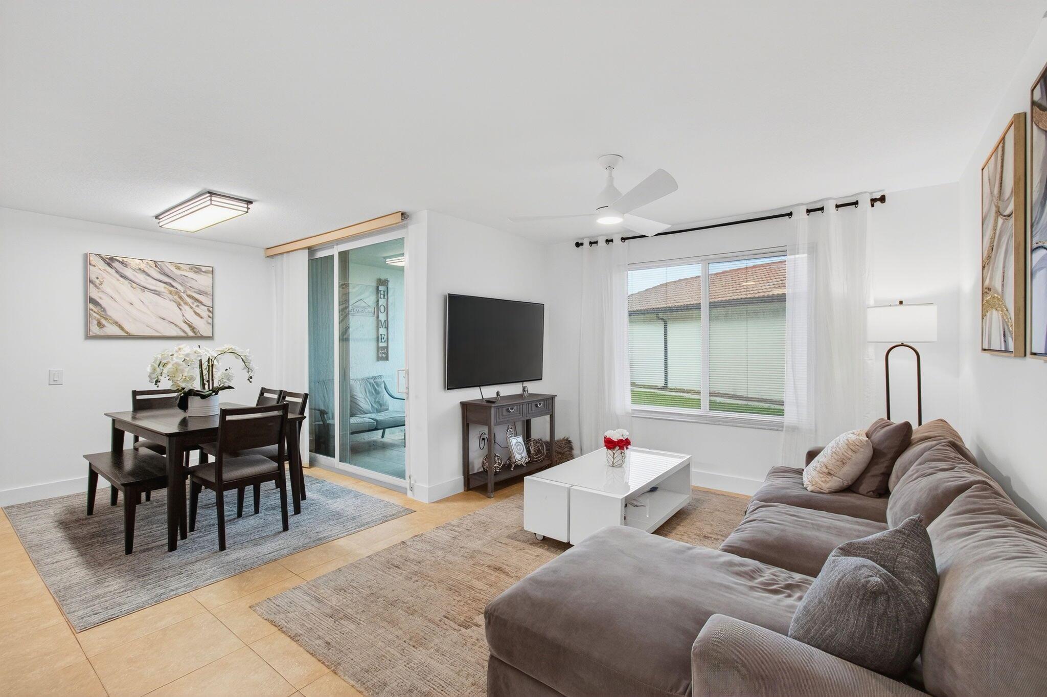 1202 Villa Circle