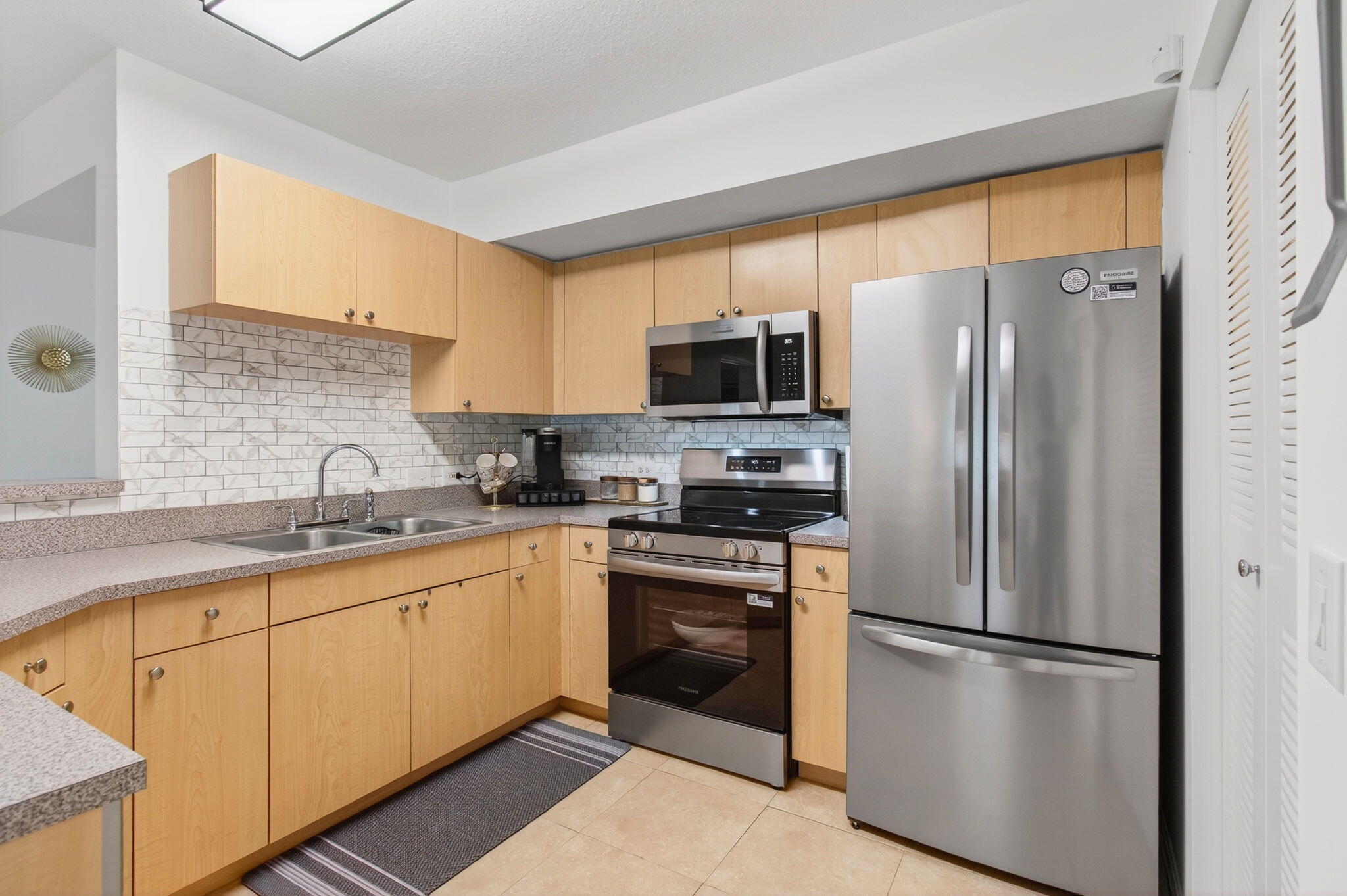 1202 Villa Circle