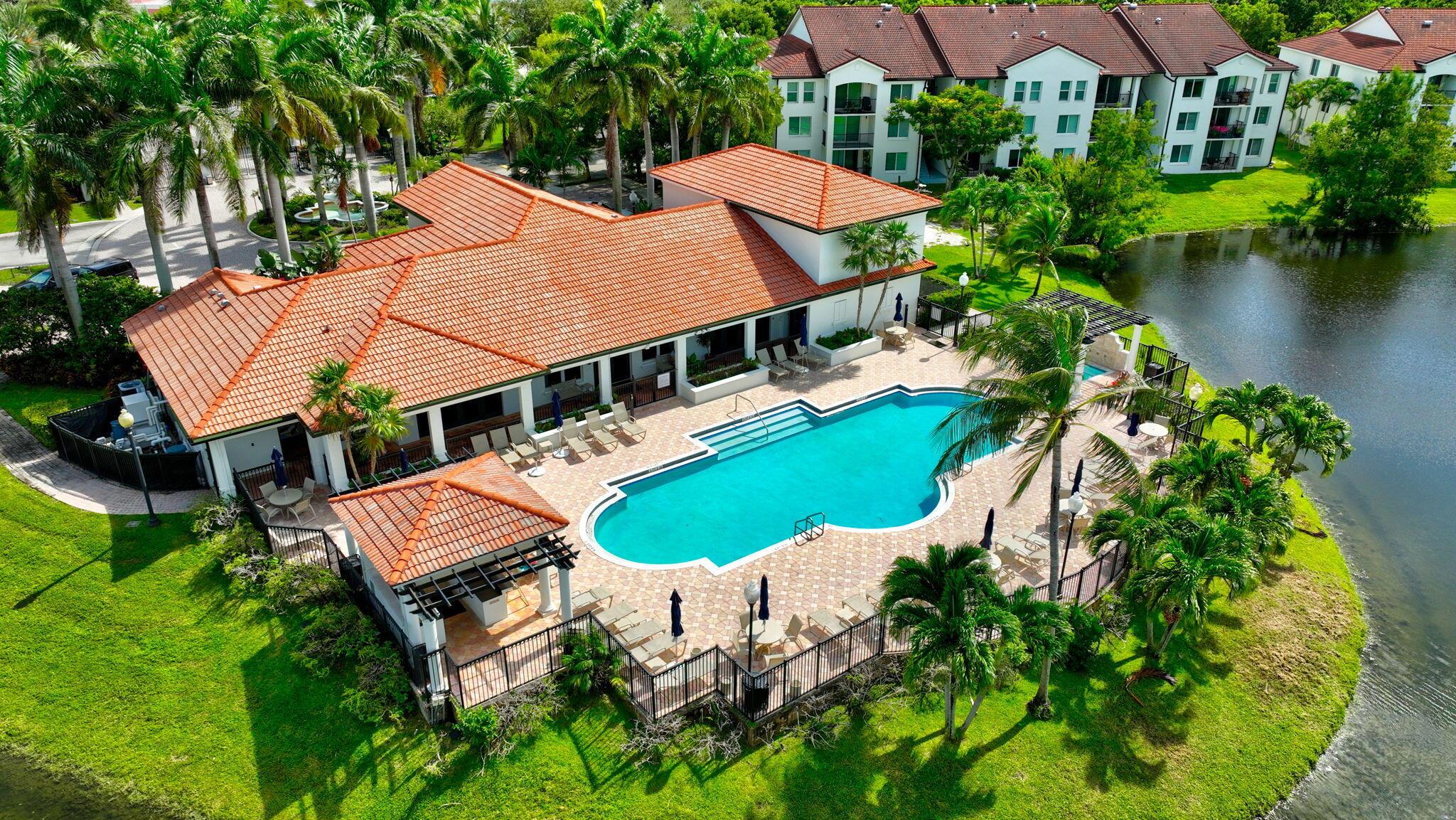 1202 Villa Circle
