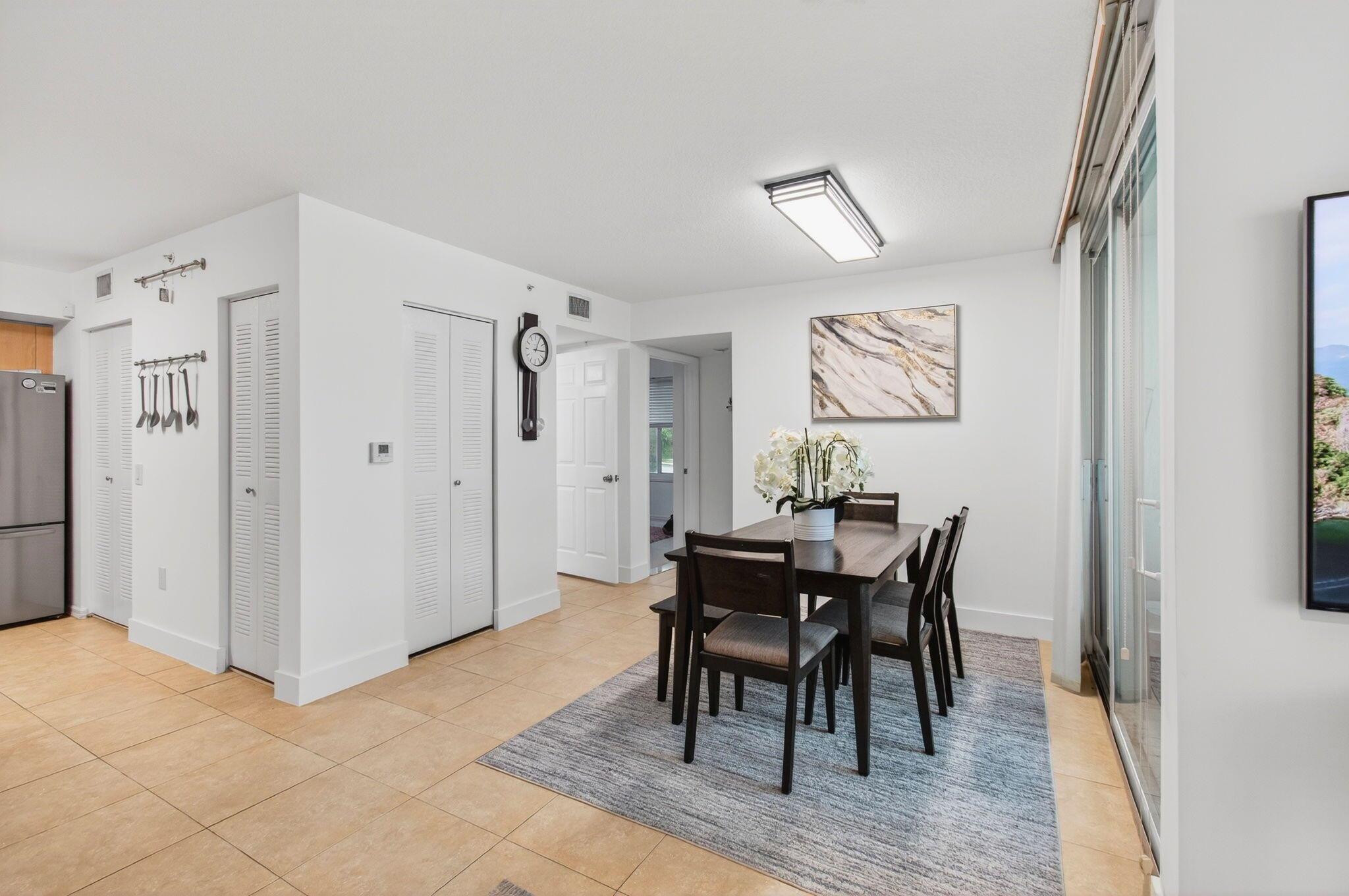 1202 Villa Circle