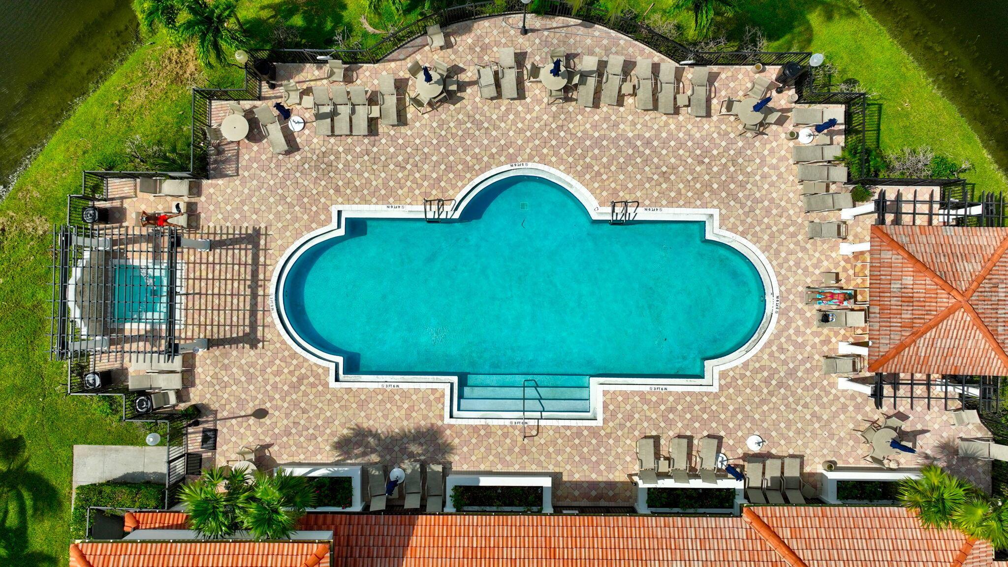 1202 Villa Circle