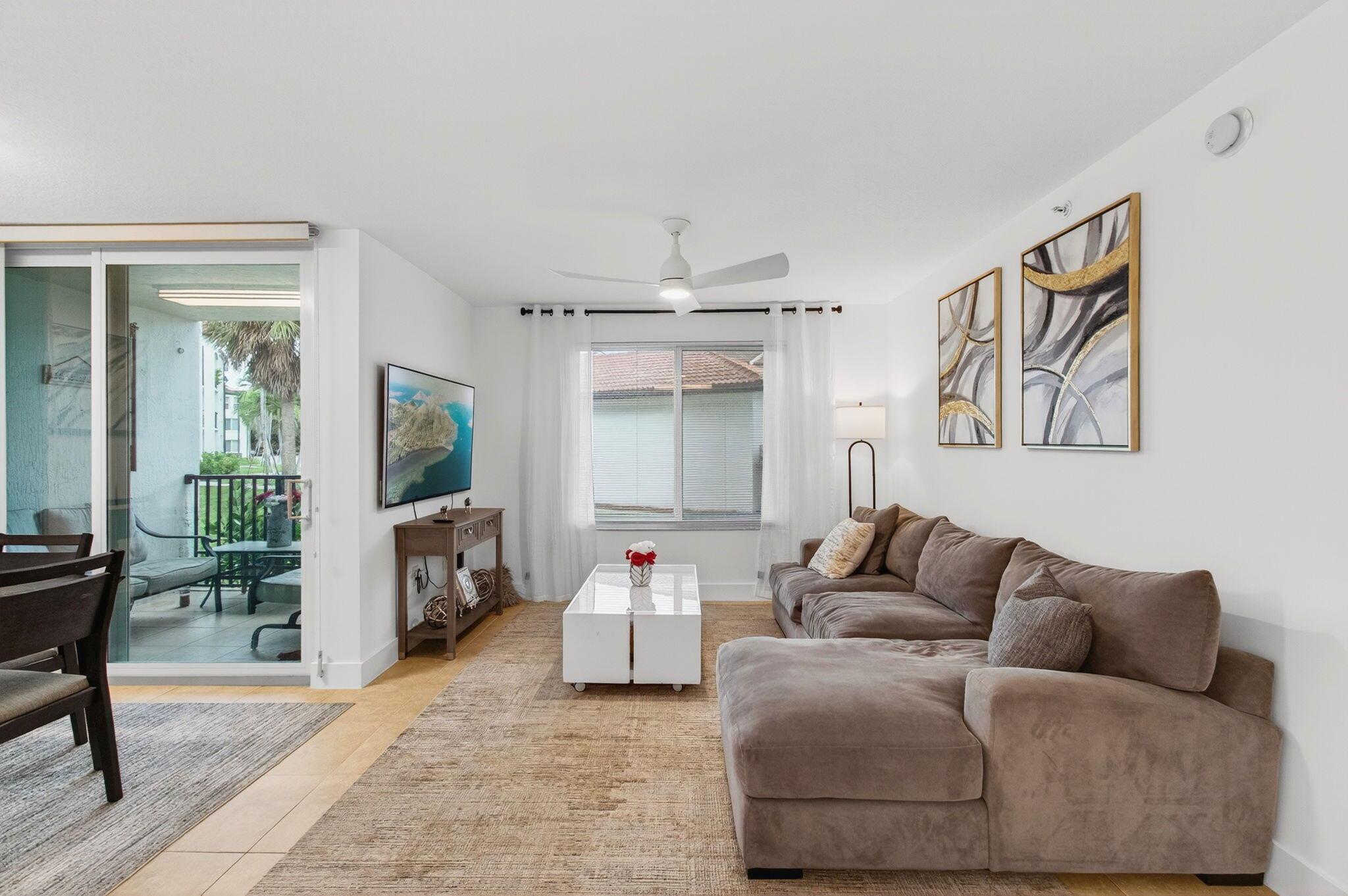 1202 Villa Circle