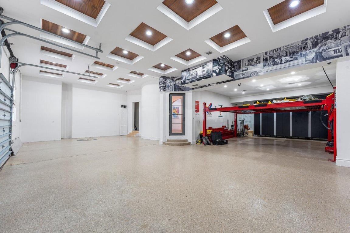 155 SE Spanish Trail