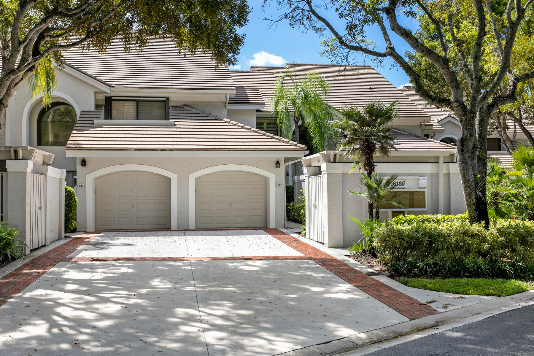 16100 W Bay Drive 147
