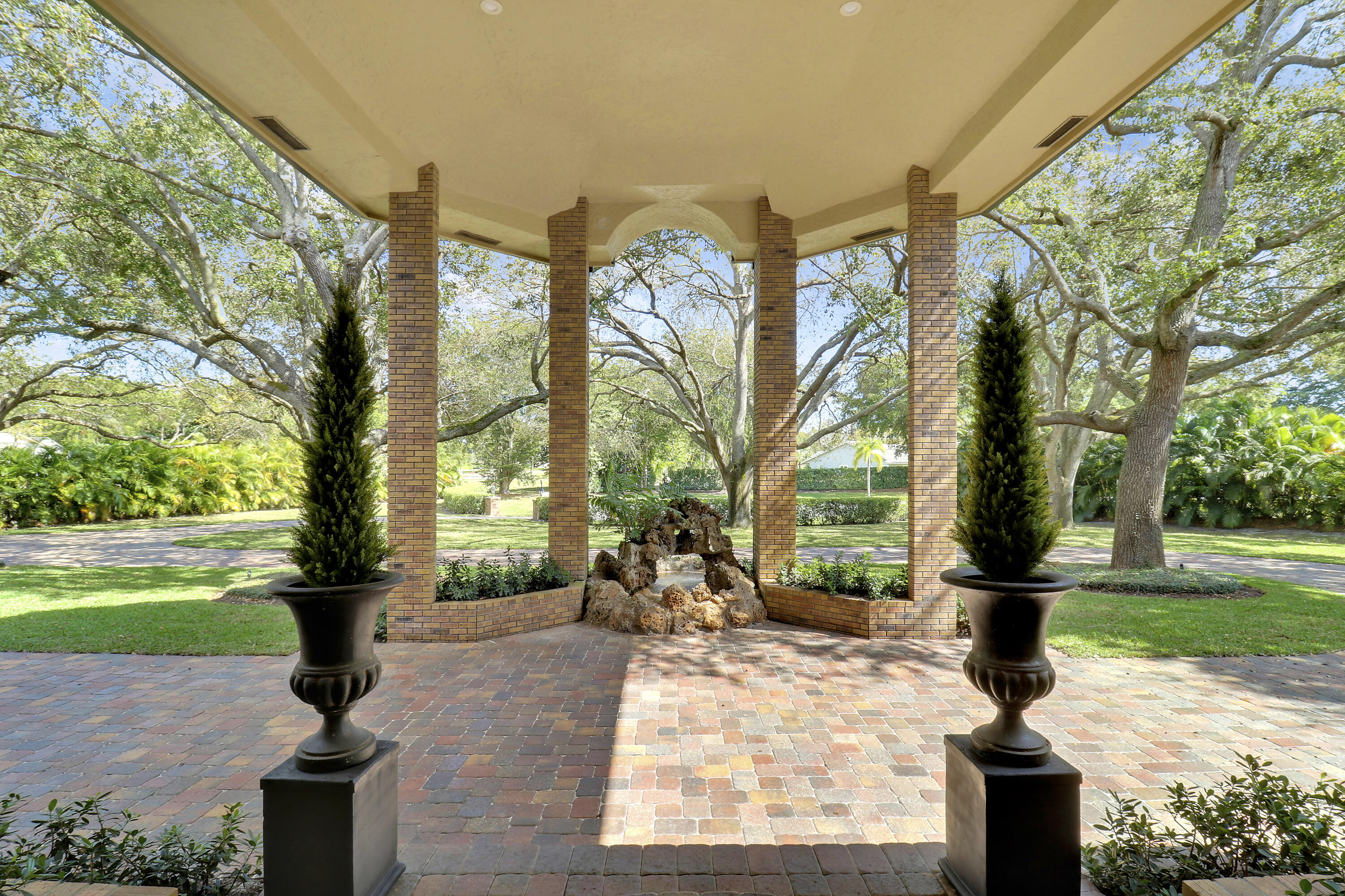 5840 Sea Biscuit Road