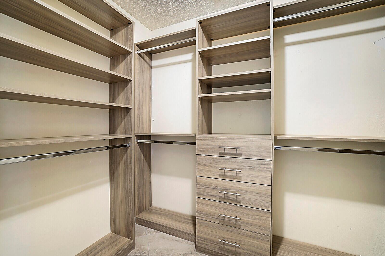 5663 Willow Creek Lane