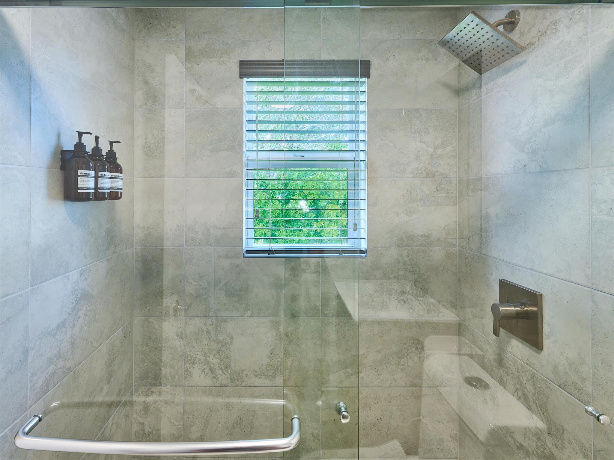 2020 Washington Street 8