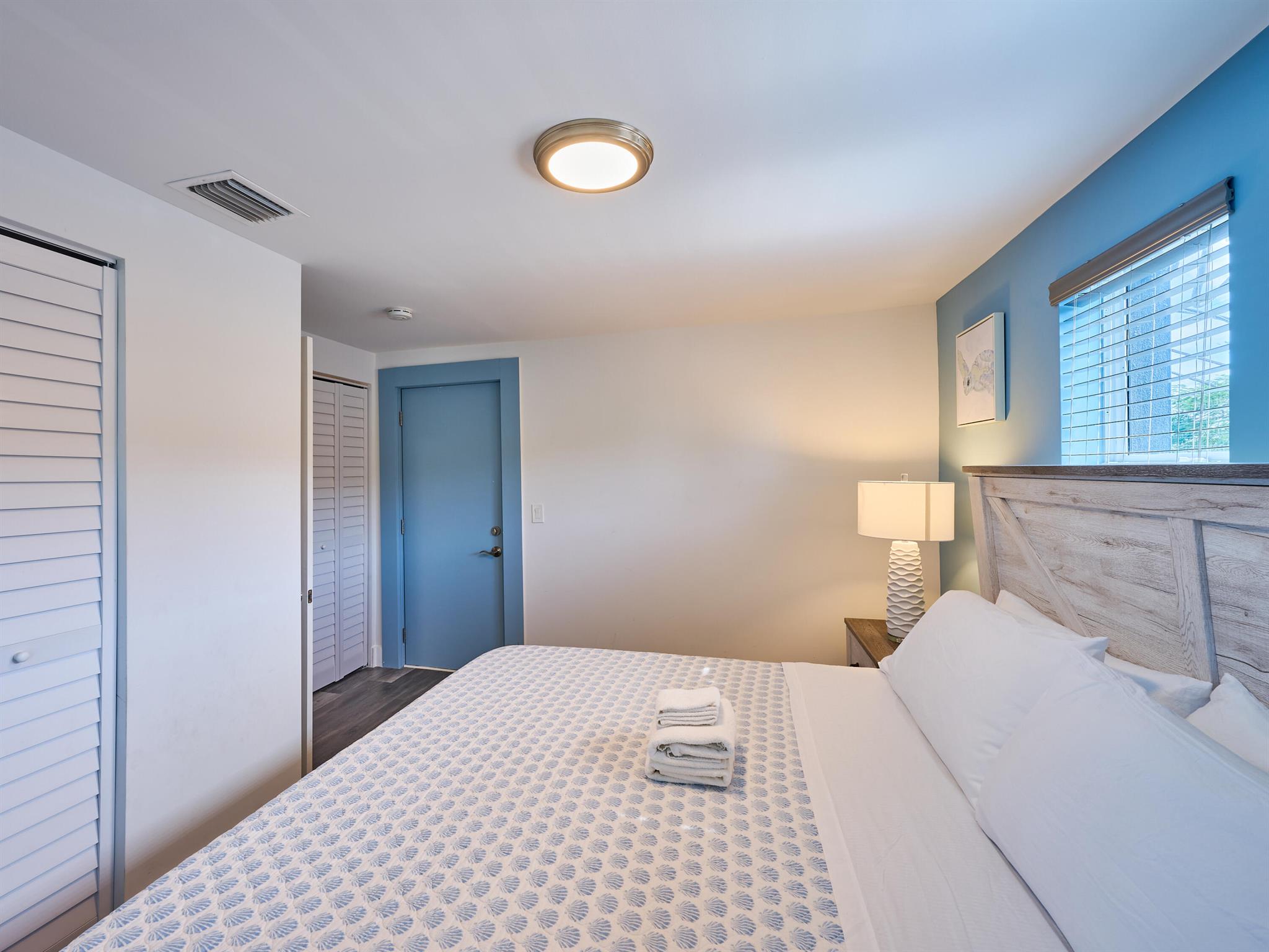 2020 Washington Street 8