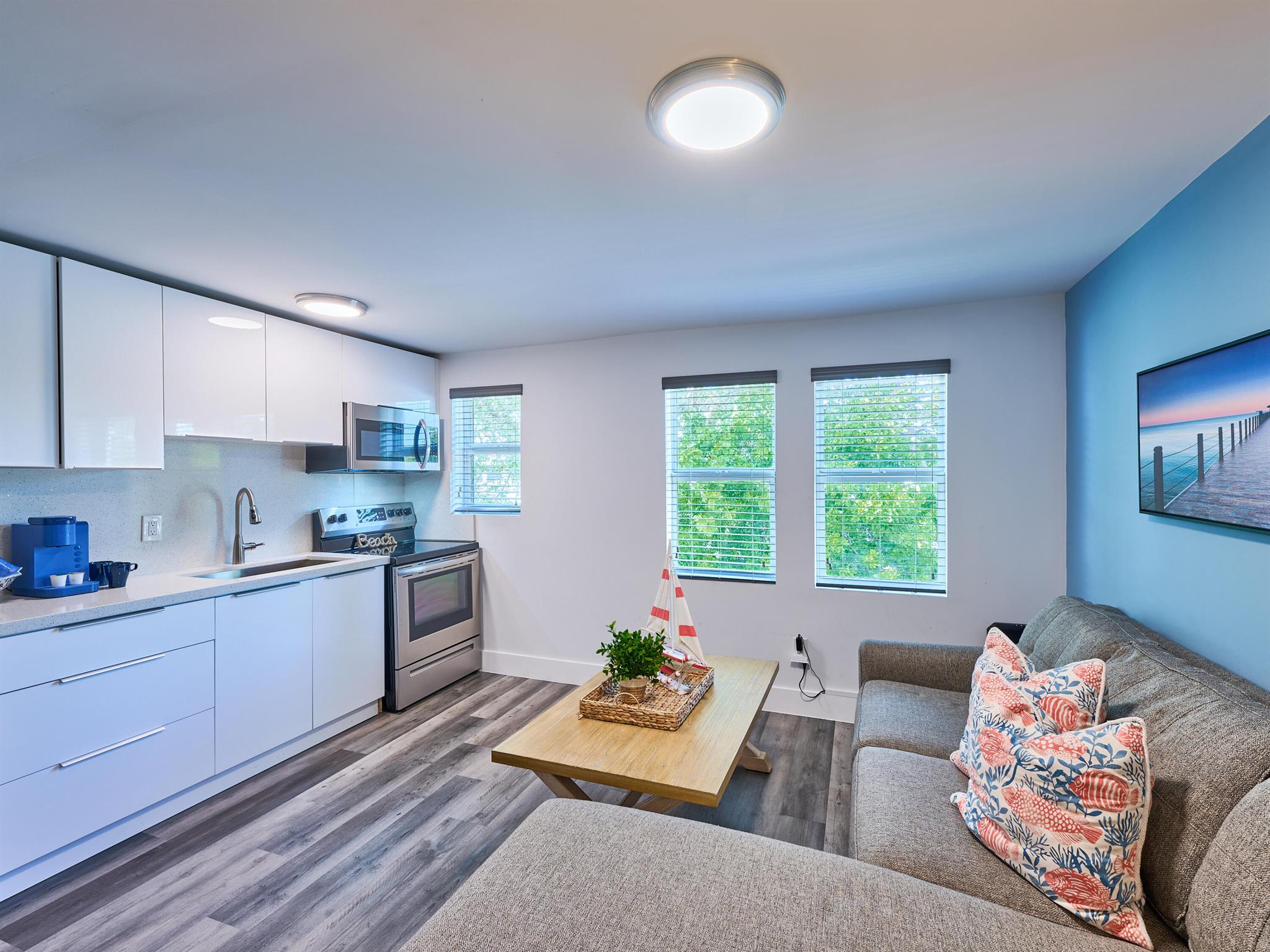 2020 Washington Street 8