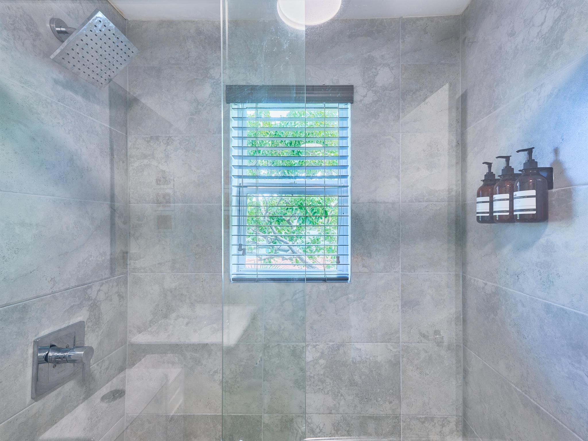 2020 Washington Street 4