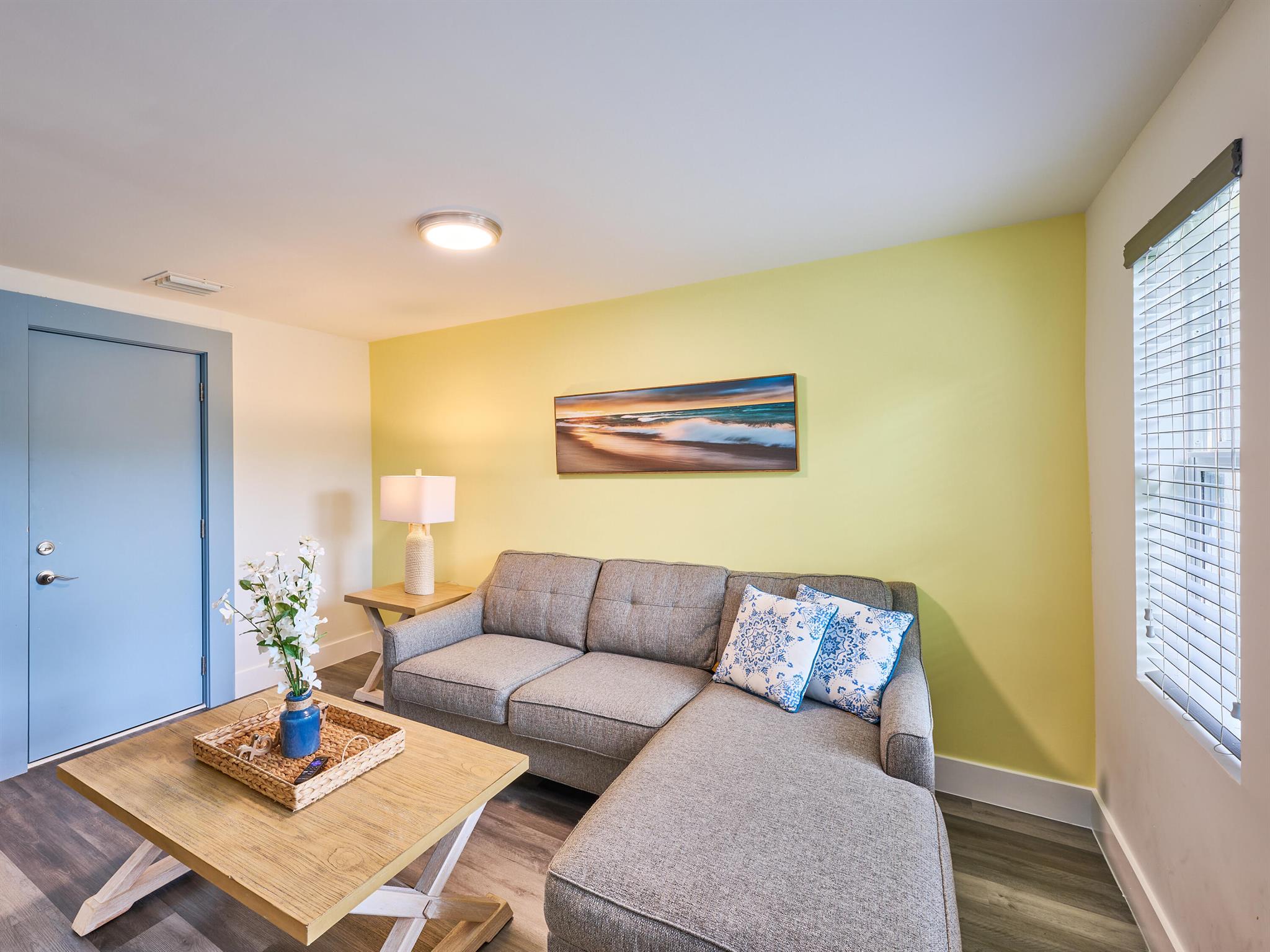 2020 Washington Street 4