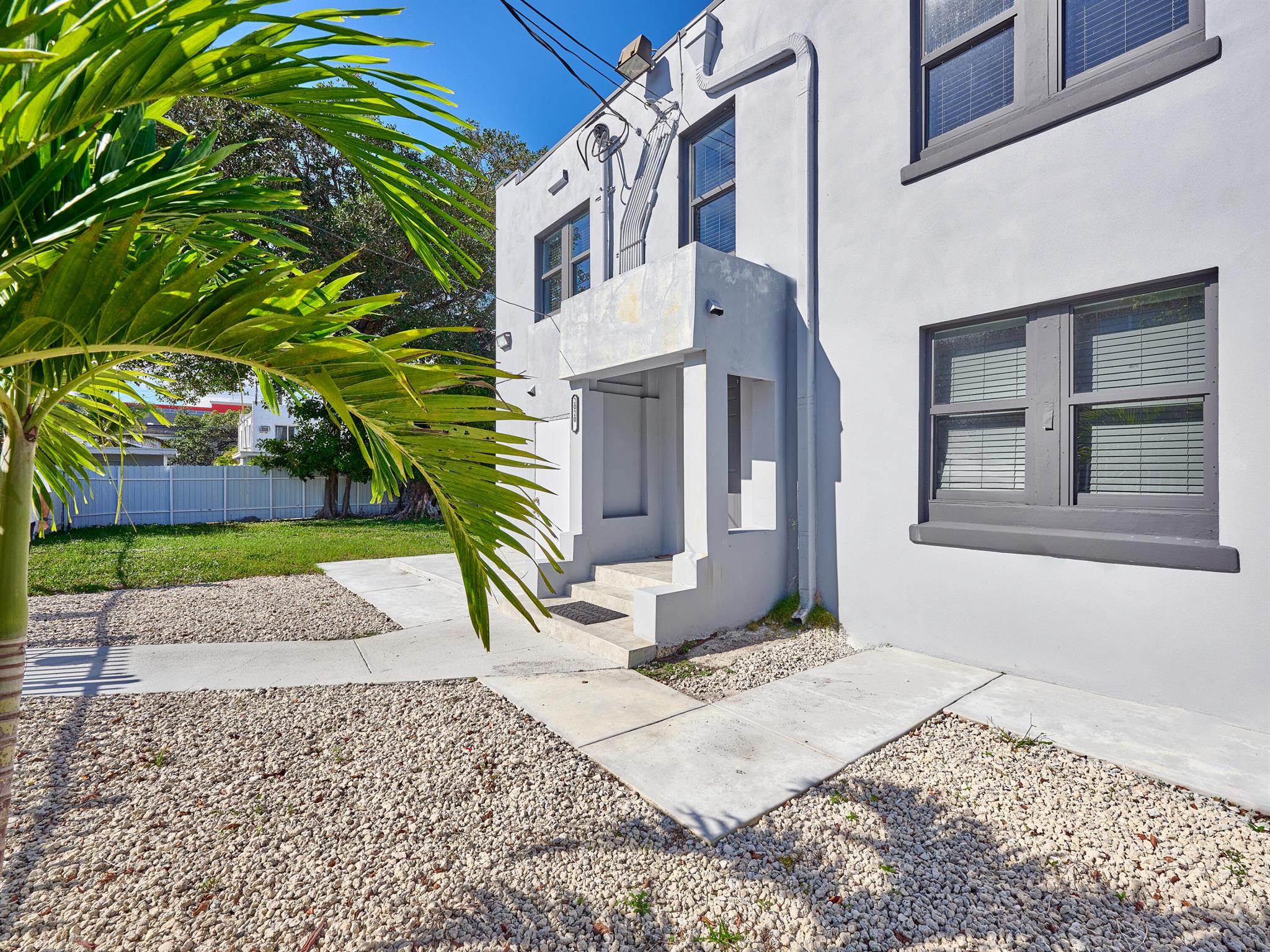 2020 Washington Street 1