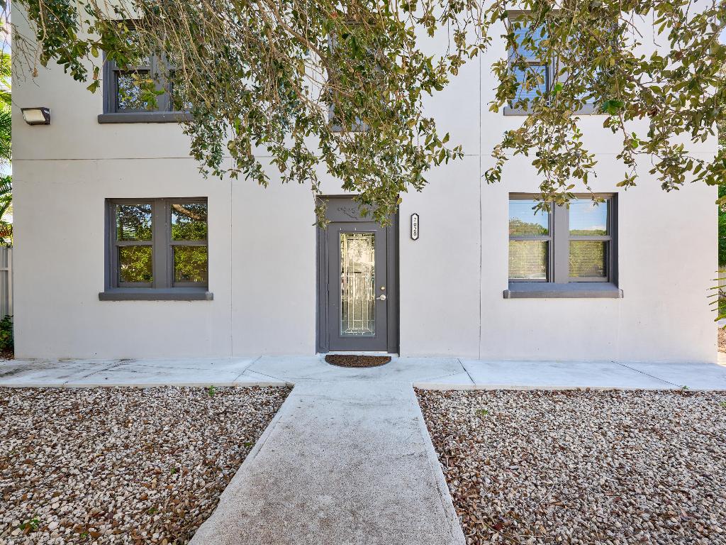 2020 Washington Street 1