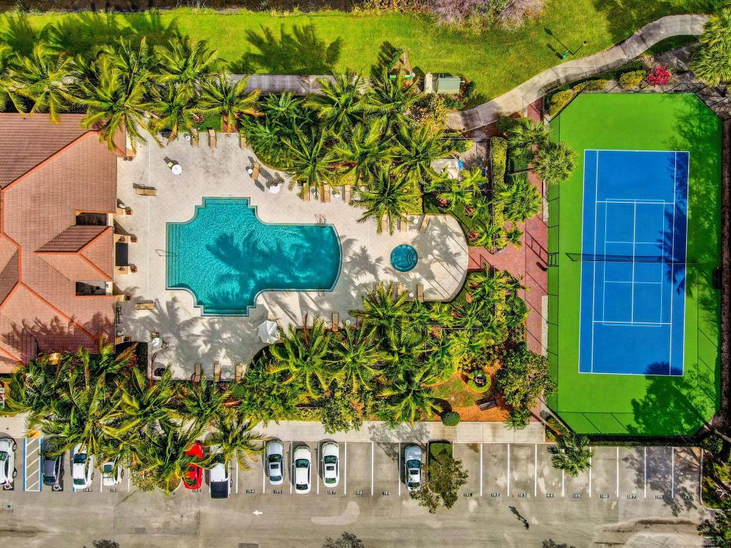 4903 Midtown Lane 3313, Palm Beach Gardens Unit: 3313