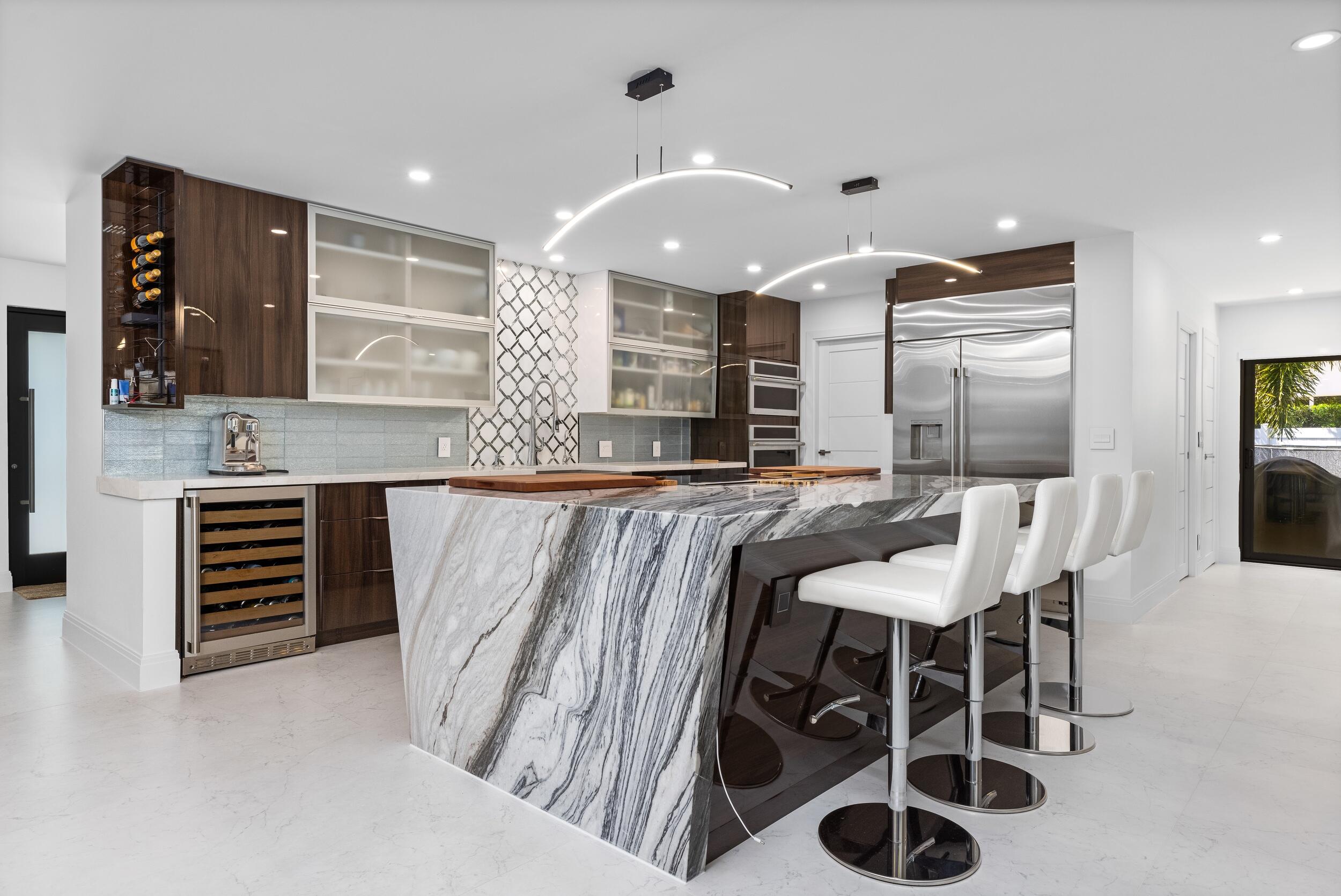 843 NE Mulberry Drive