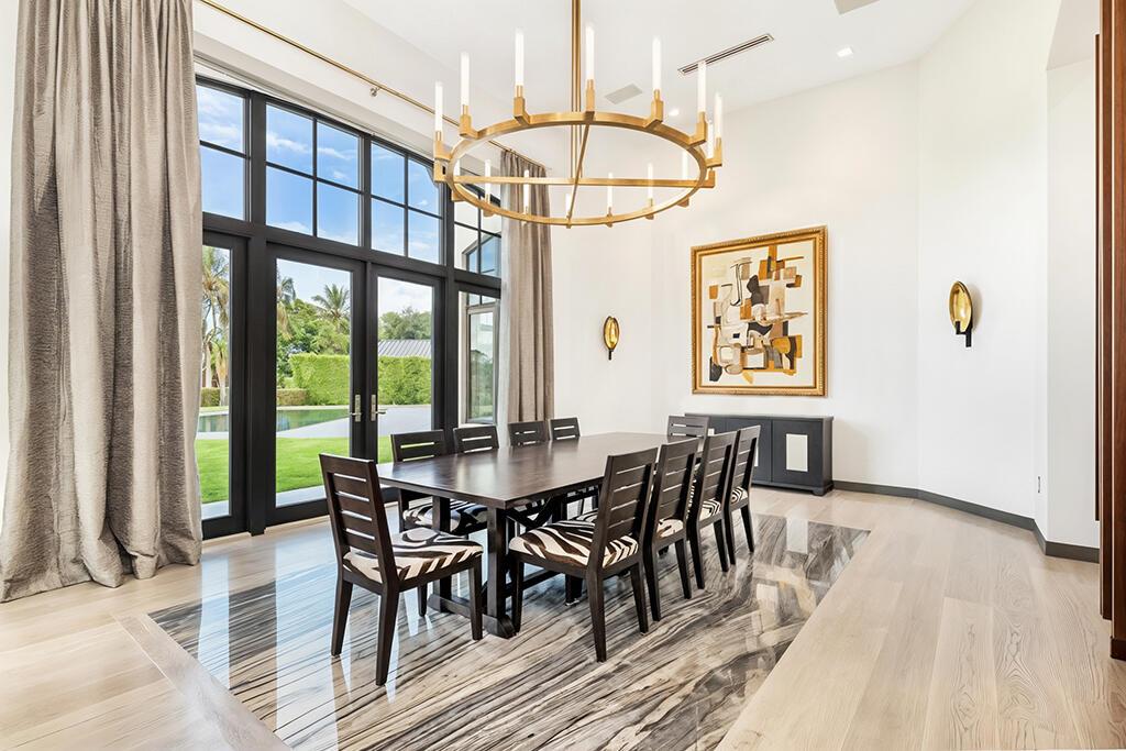 13001 Brynwood
