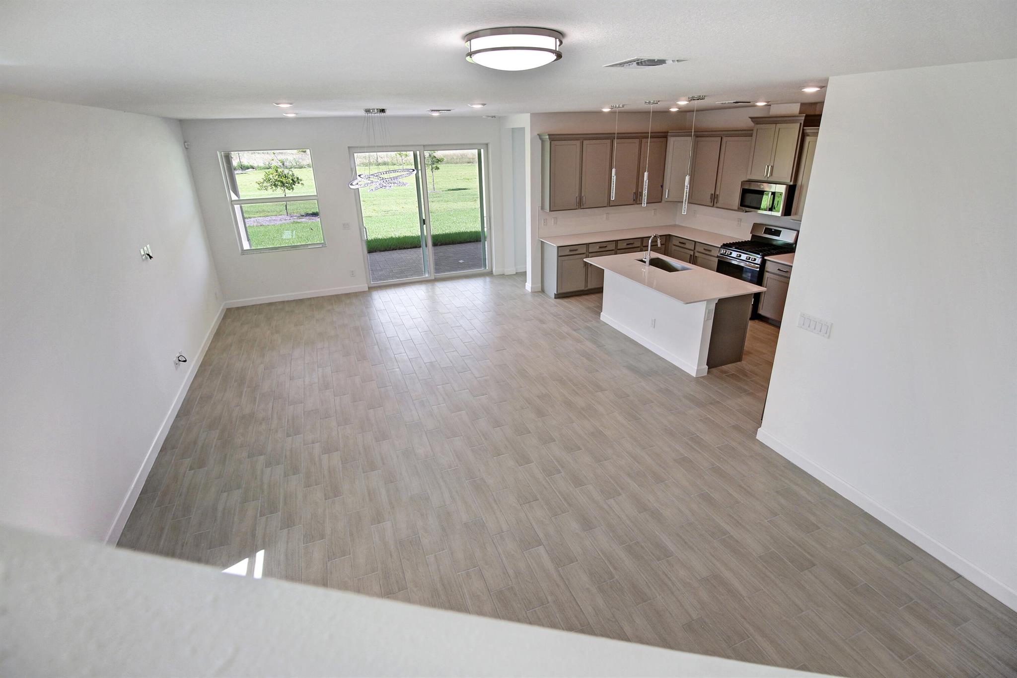 19691 Rugged Trunk Trail