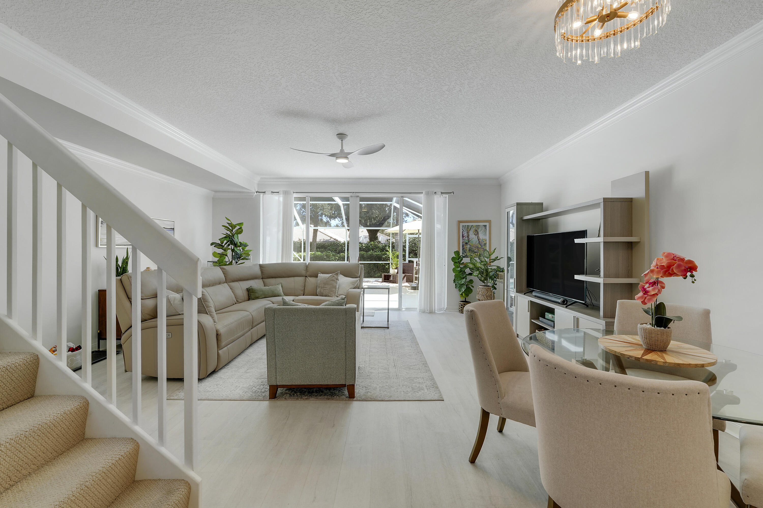454 Capistrano Drive