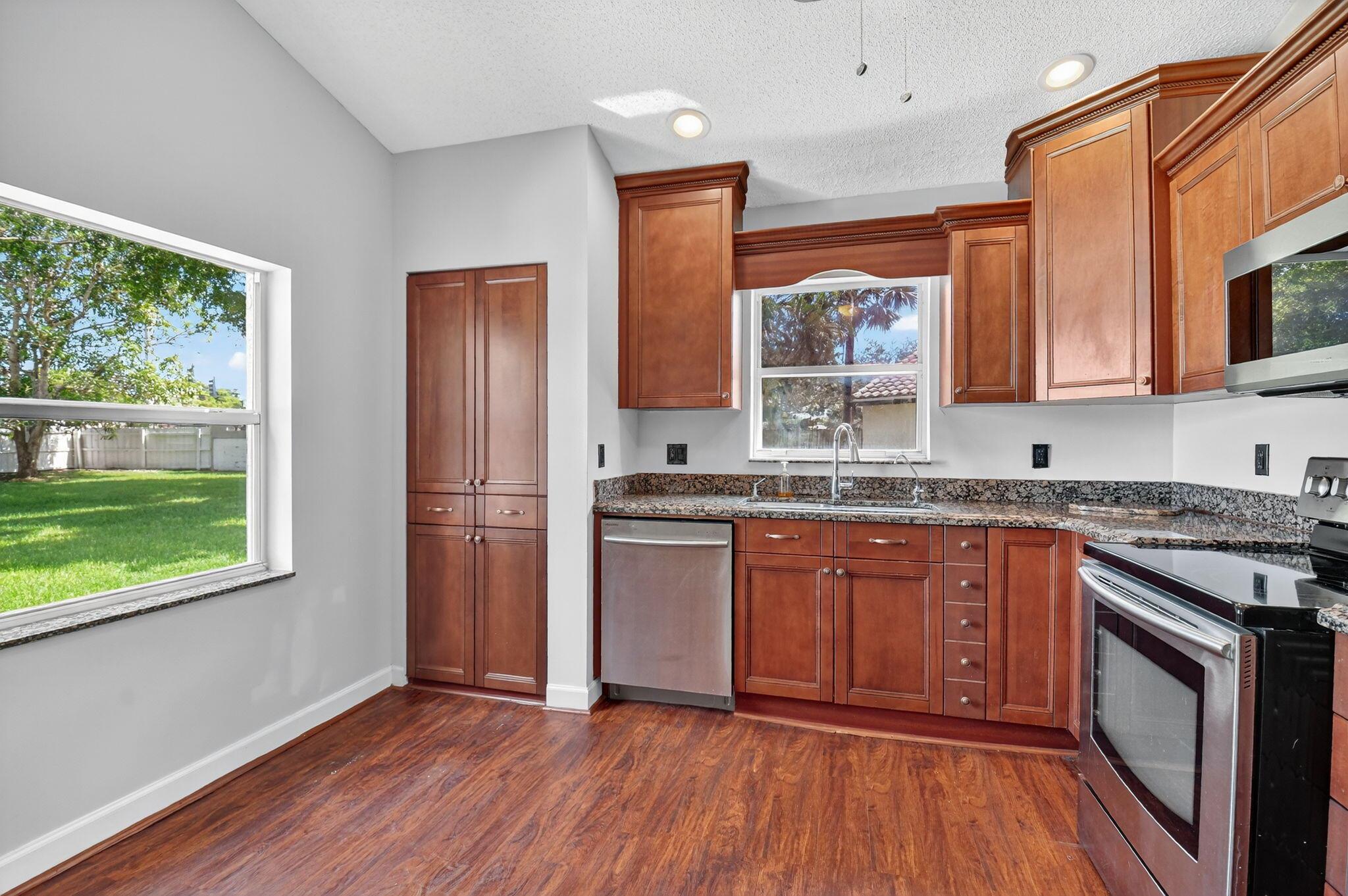 7550 Ironbridge Circle