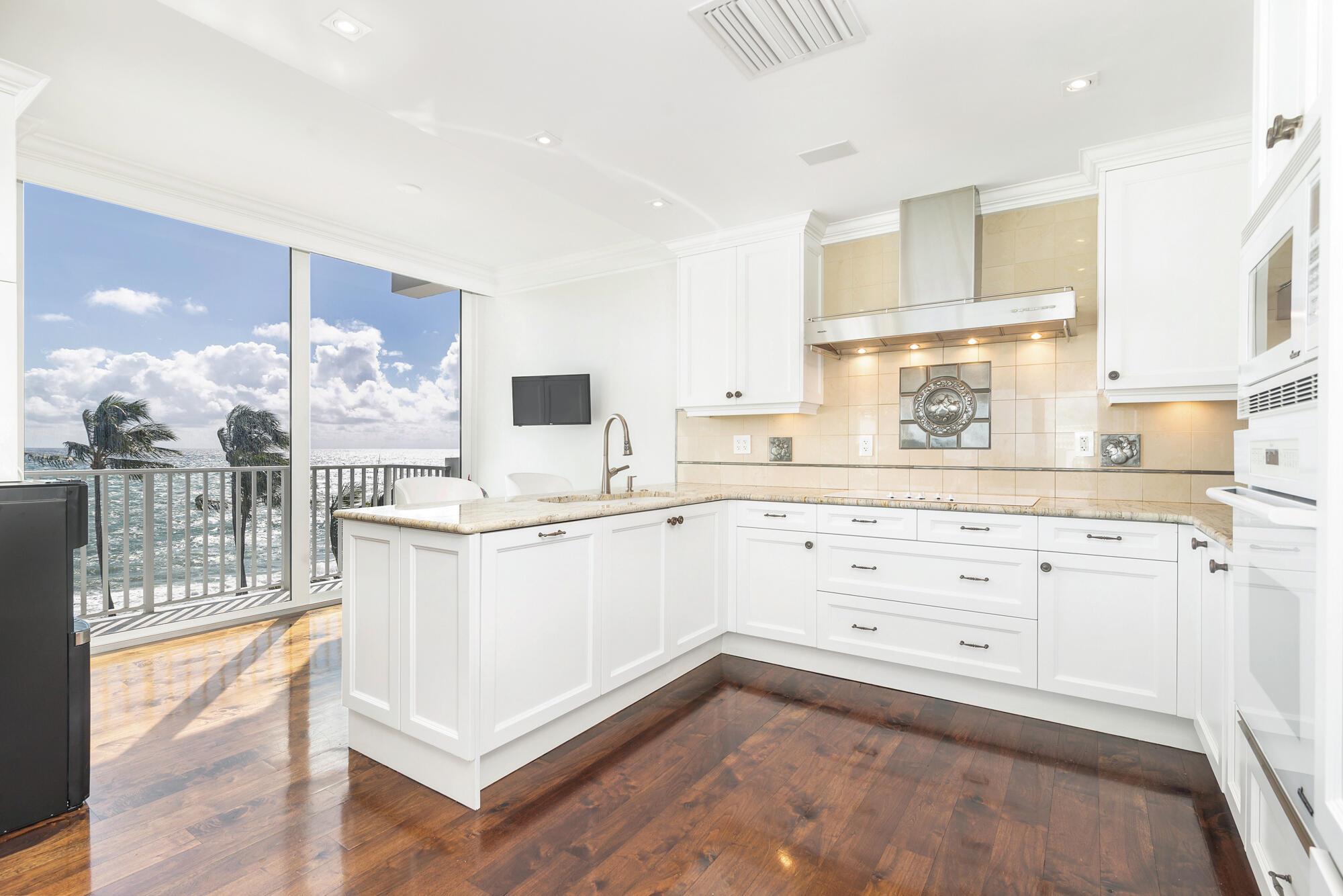 330 S Ocean Boulevard 5-D