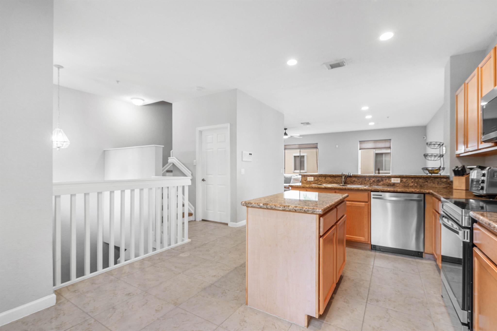 2897 S Greenleaf Circle