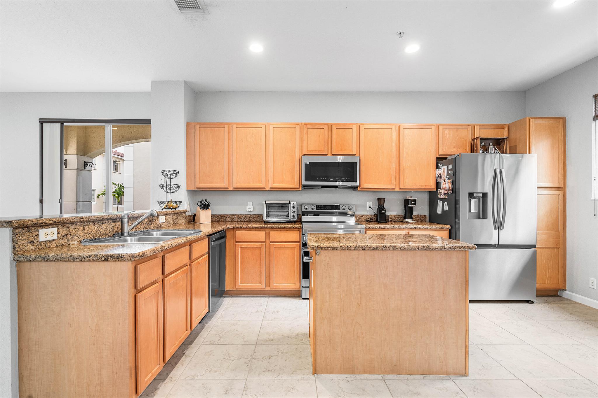 2897 S Greenleaf Circle