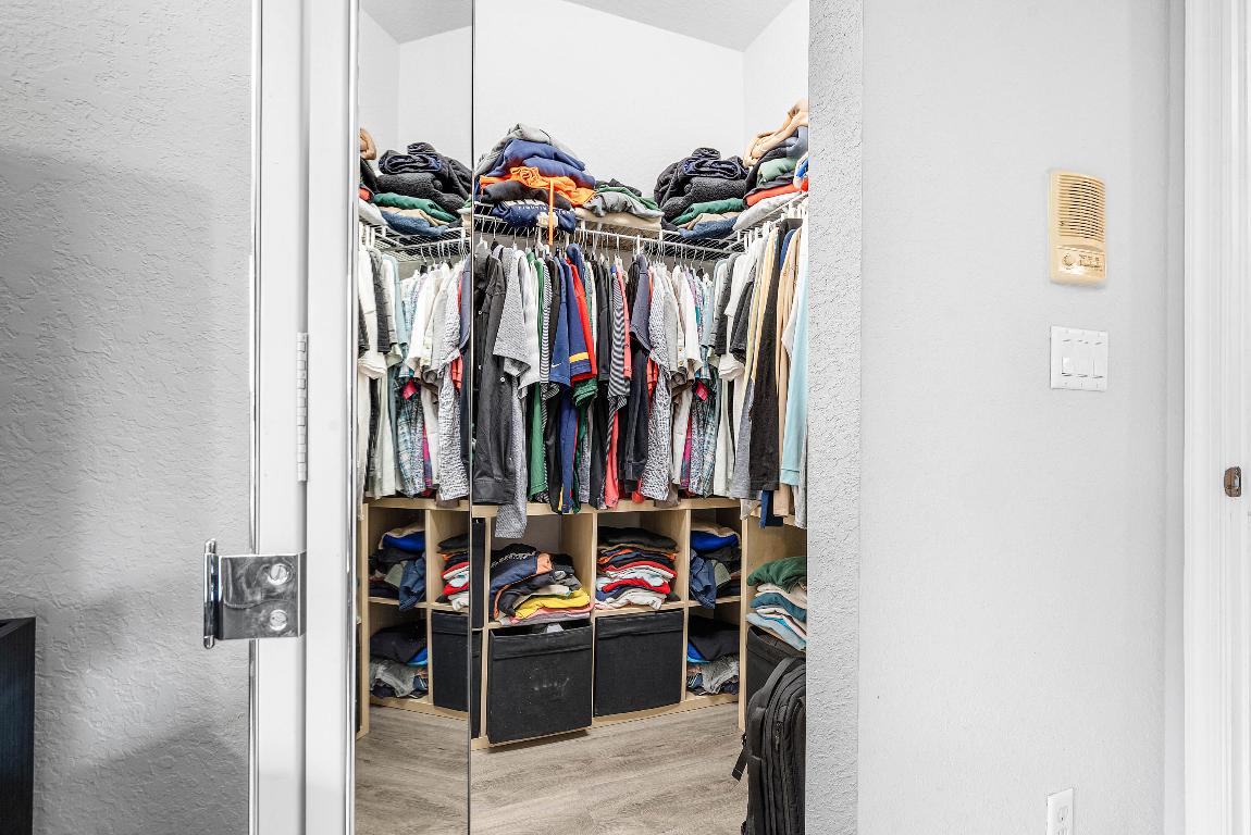 2897 S Greenleaf Circle