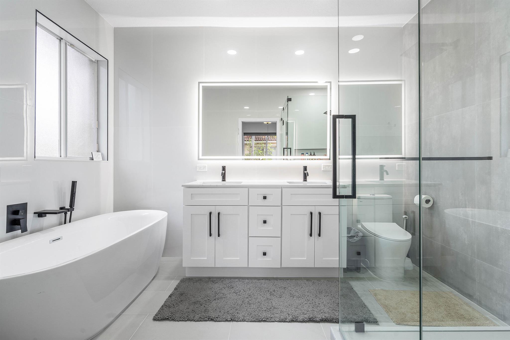 2897 S Greenleaf Circle