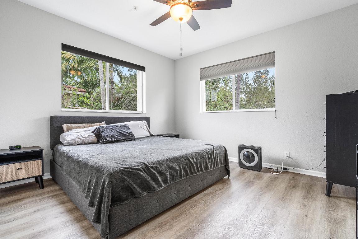 2897 S Greenleaf Circle