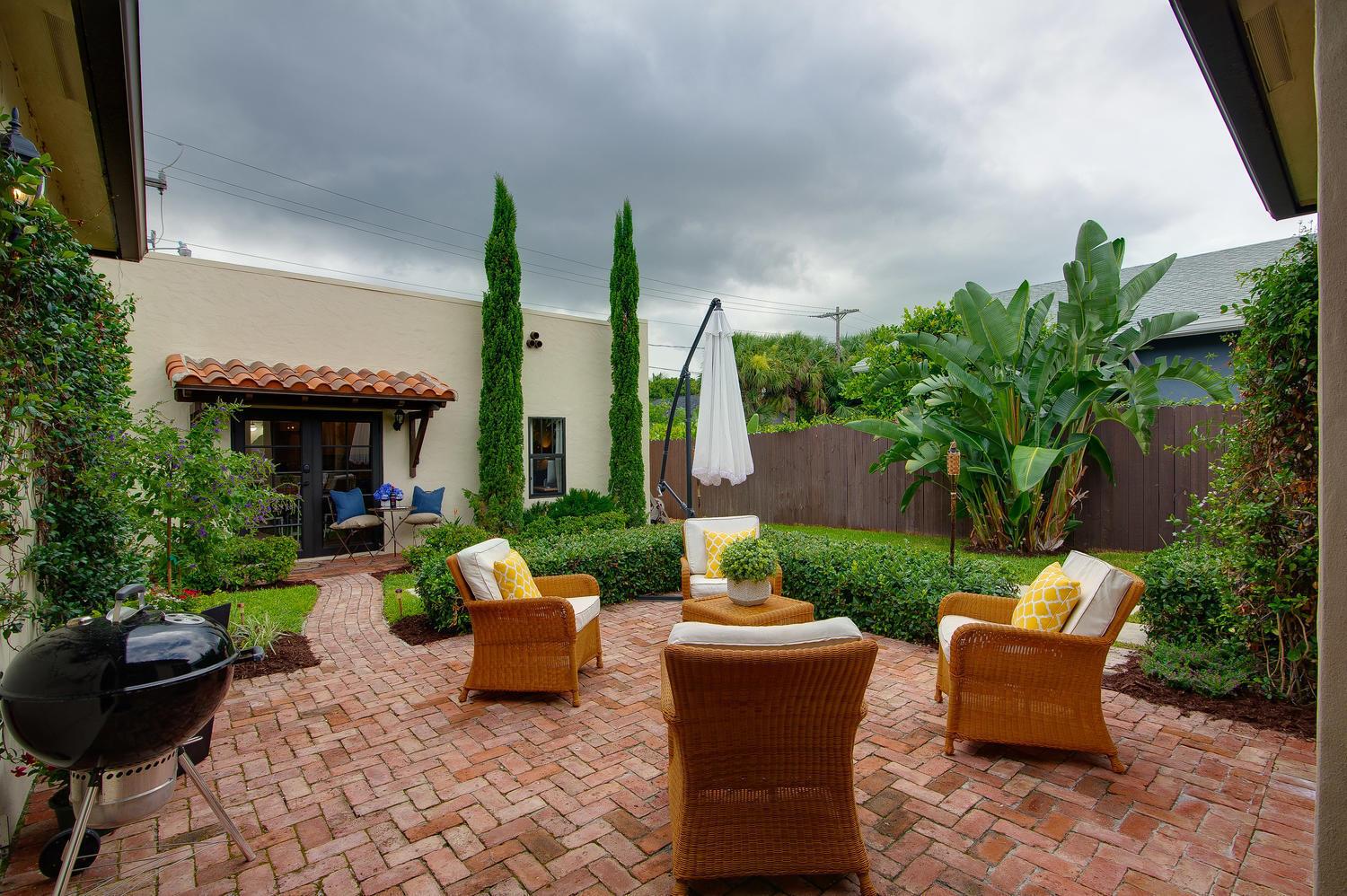 3505 Poinsettia Avenue