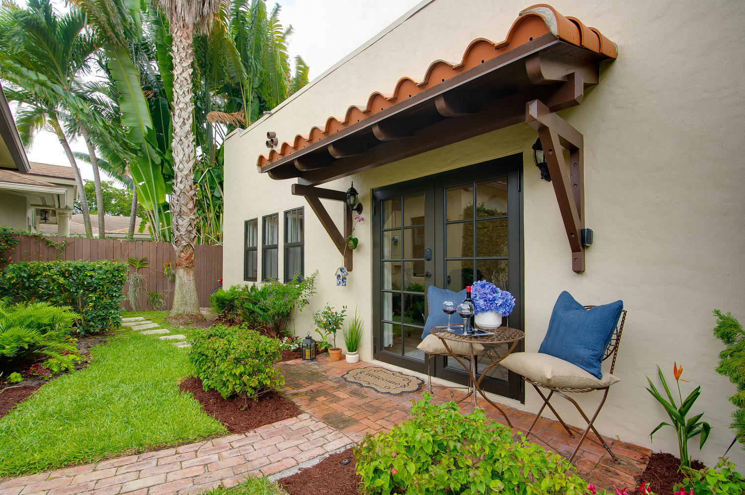 3505 Poinsettia Avenue