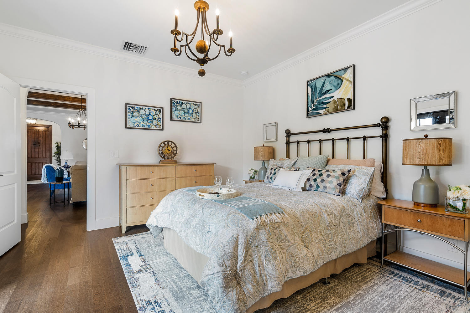 3505 Poinsettia Avenue