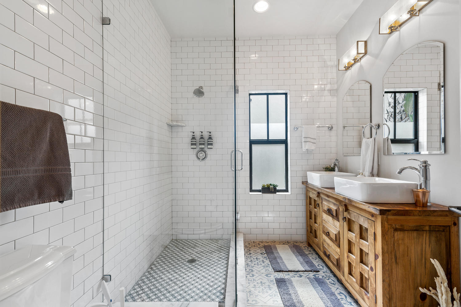 3505 Poinsettia Avenue