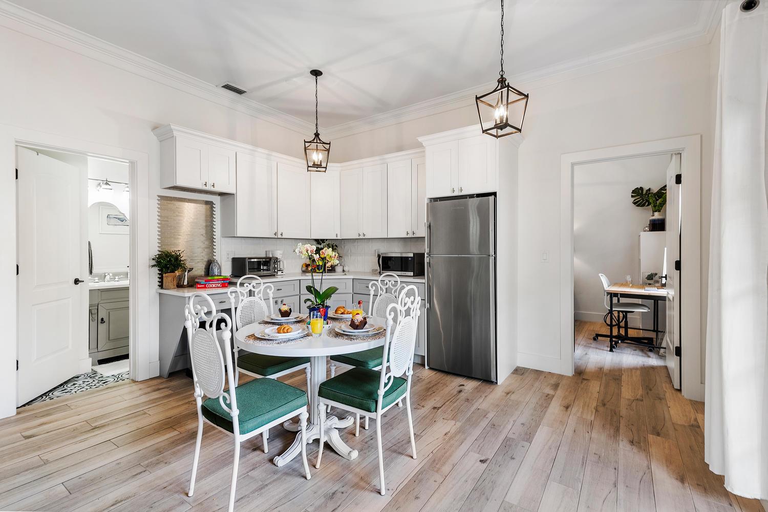 3505 Poinsettia Avenue