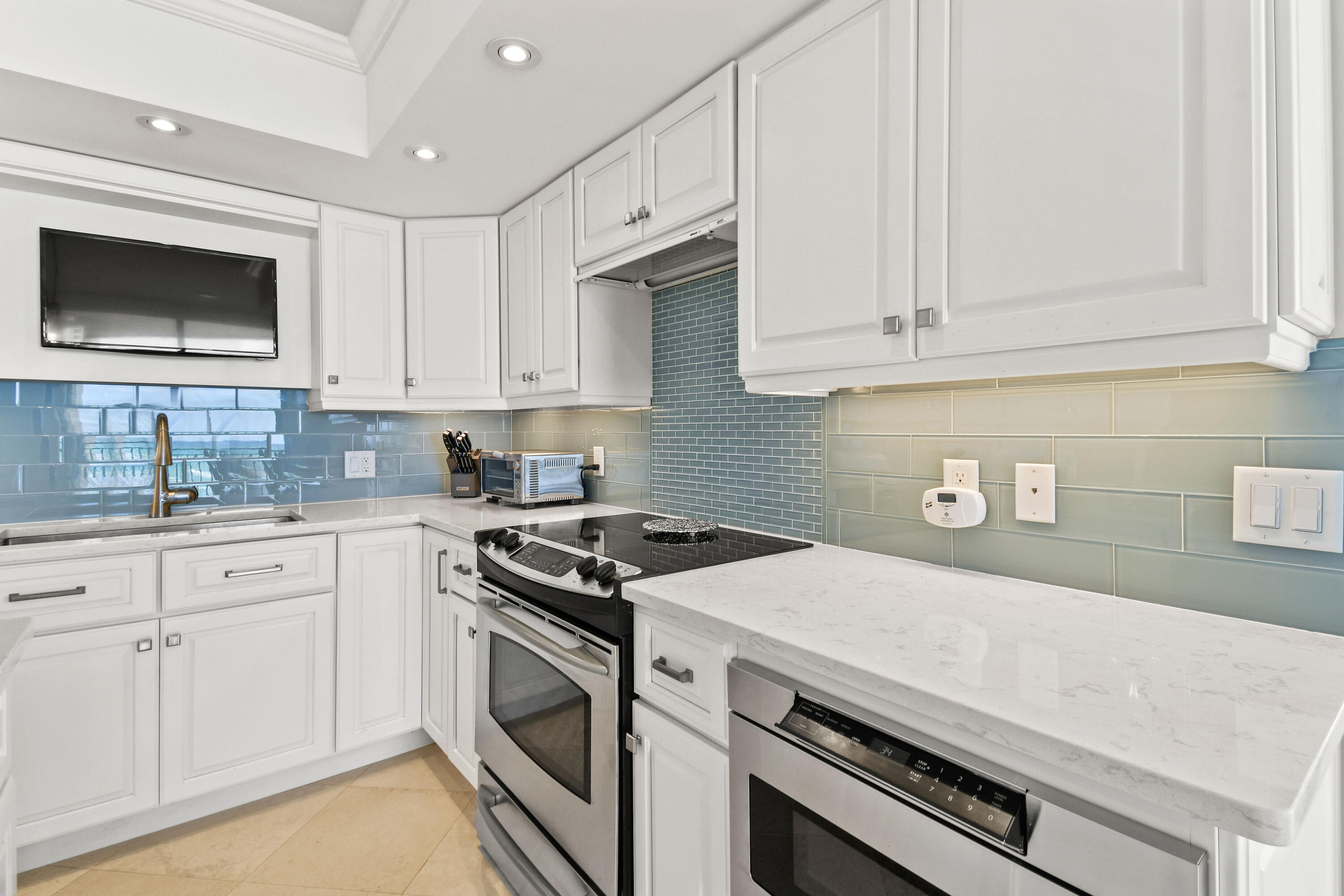 19850 Beach Road 5a