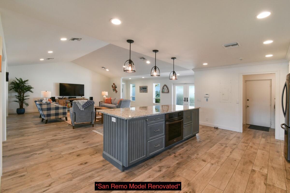 1828 NW Buttonbush Circle