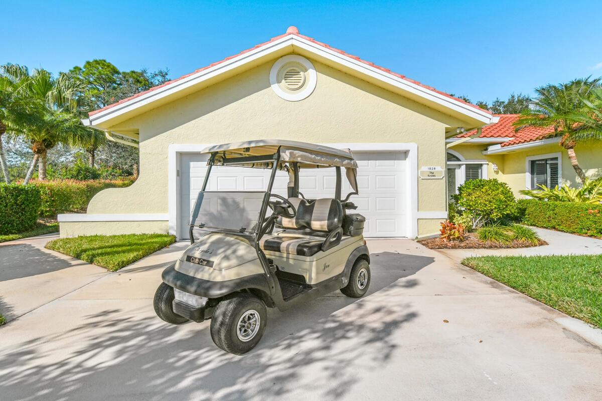 1828 NW Buttonbush Circle