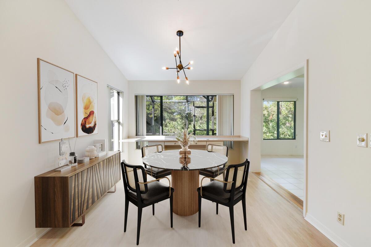 1828 NW Buttonbush Circle