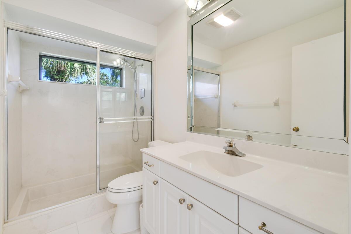 1828 NW Buttonbush Circle