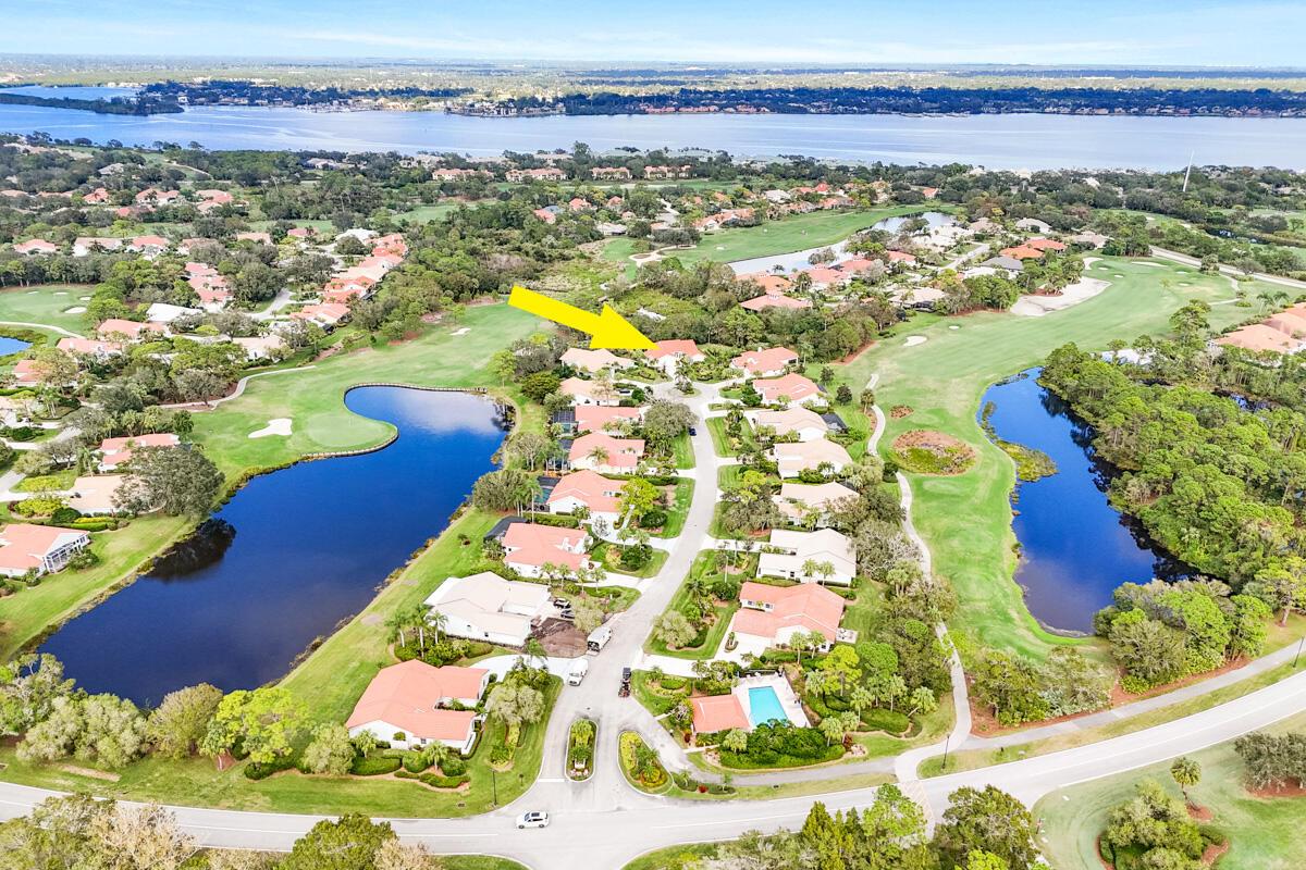 1828 NW Buttonbush Circle