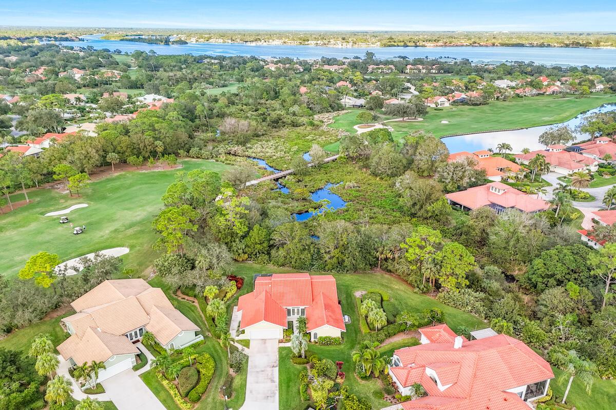 1828 NW Buttonbush Circle