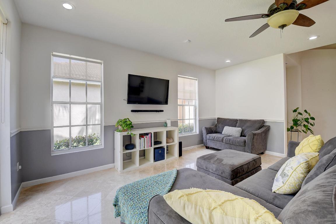 1489 E Bexley Park Drive