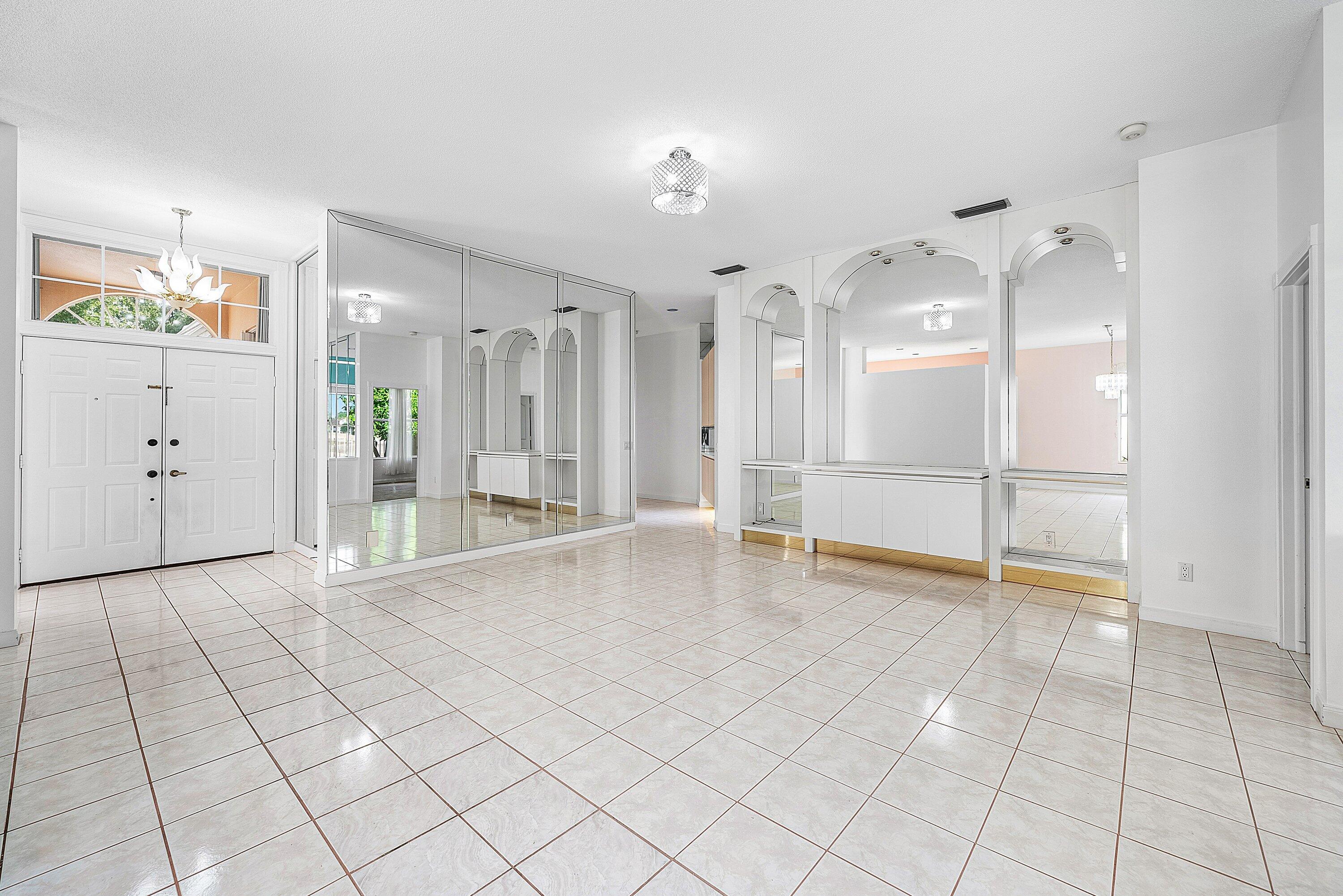 1115 Gator Trail, West Palm Beach