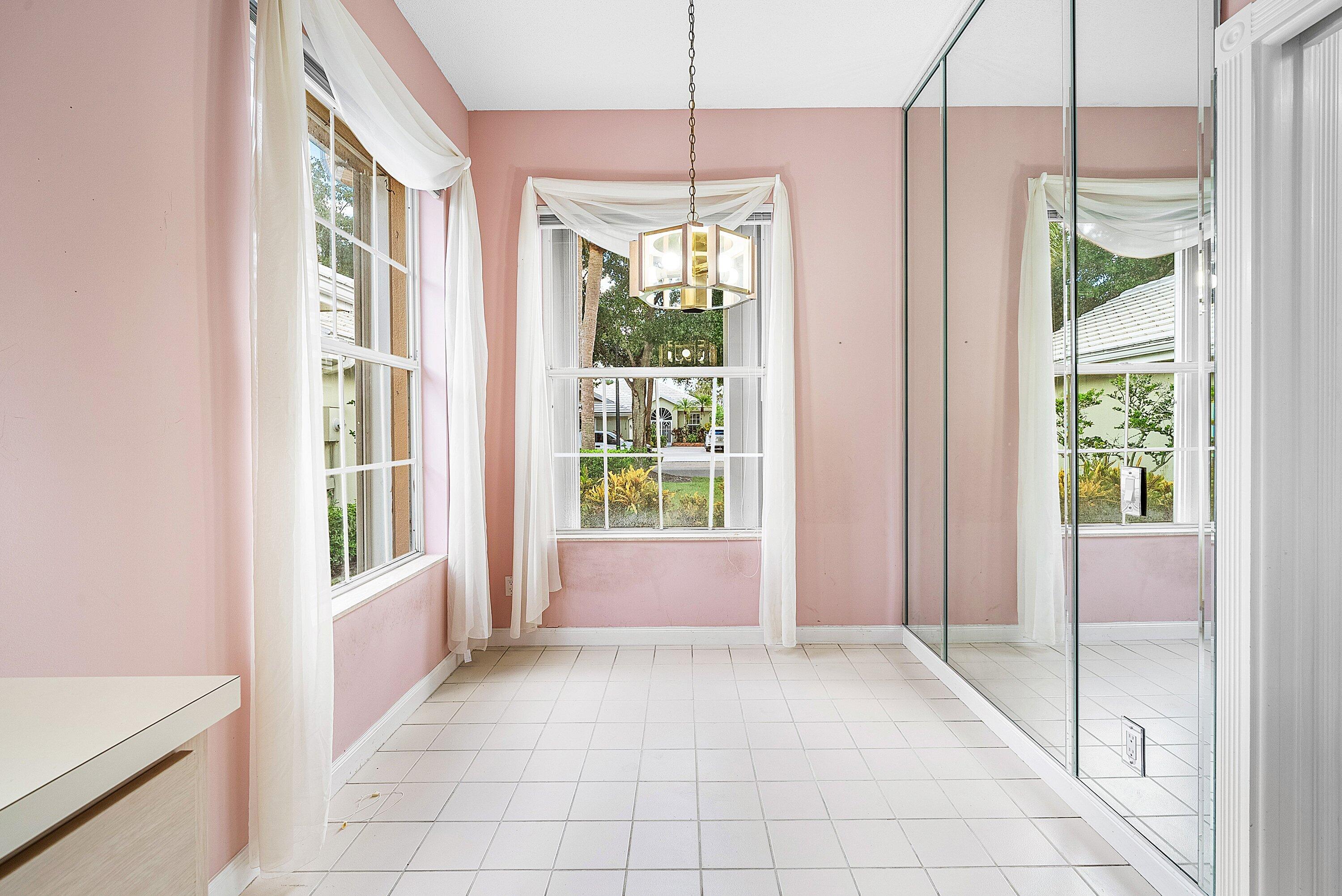 1115 Gator Trail, West Palm Beach