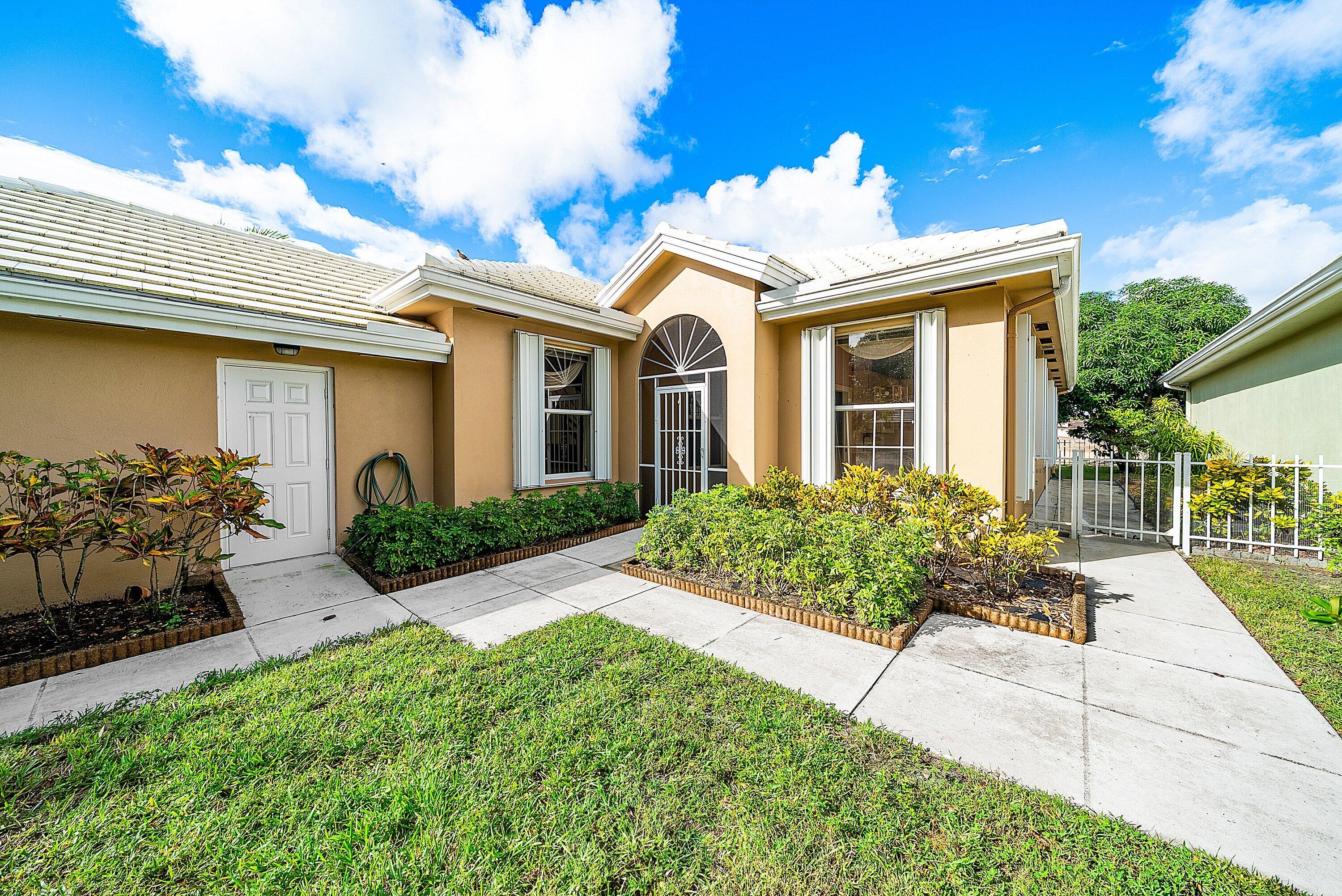 1115 Gator Trail, West Palm Beach